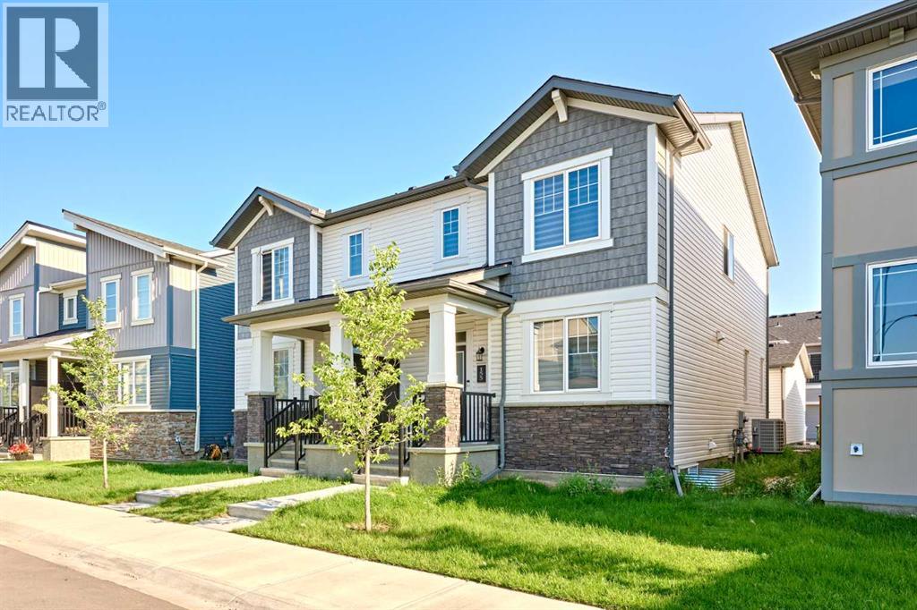 155 Carringham Road NW, Calgary, Alberta