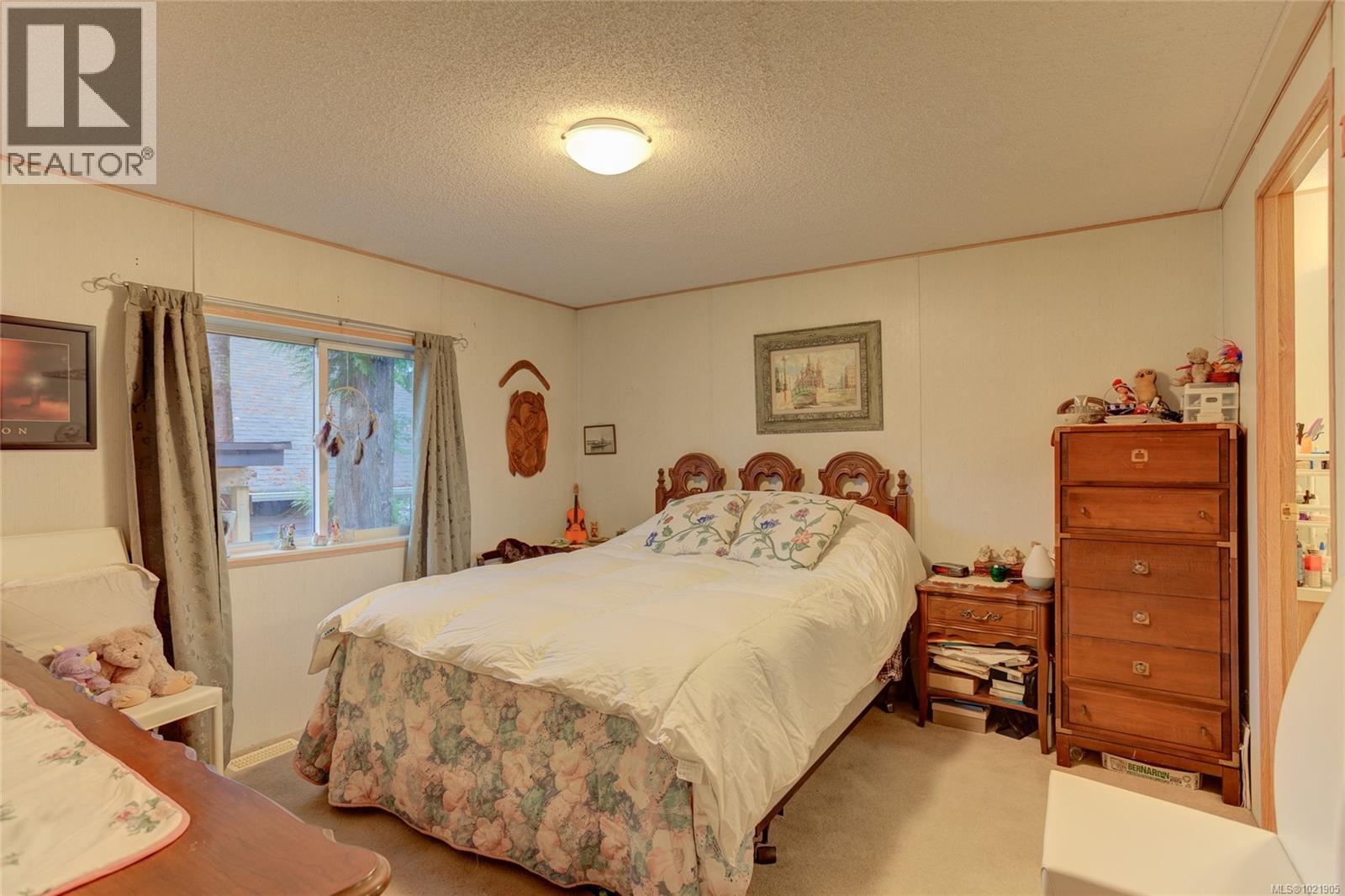 300 Lake Park Rd, Lake Cowichan