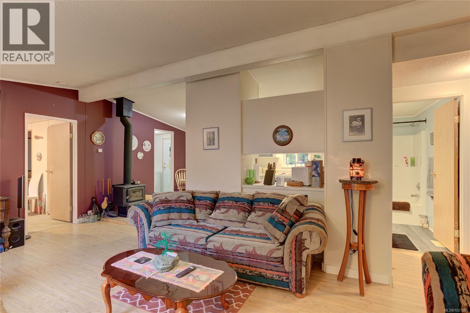 300 Lake Park Rd, Lake Cowichan