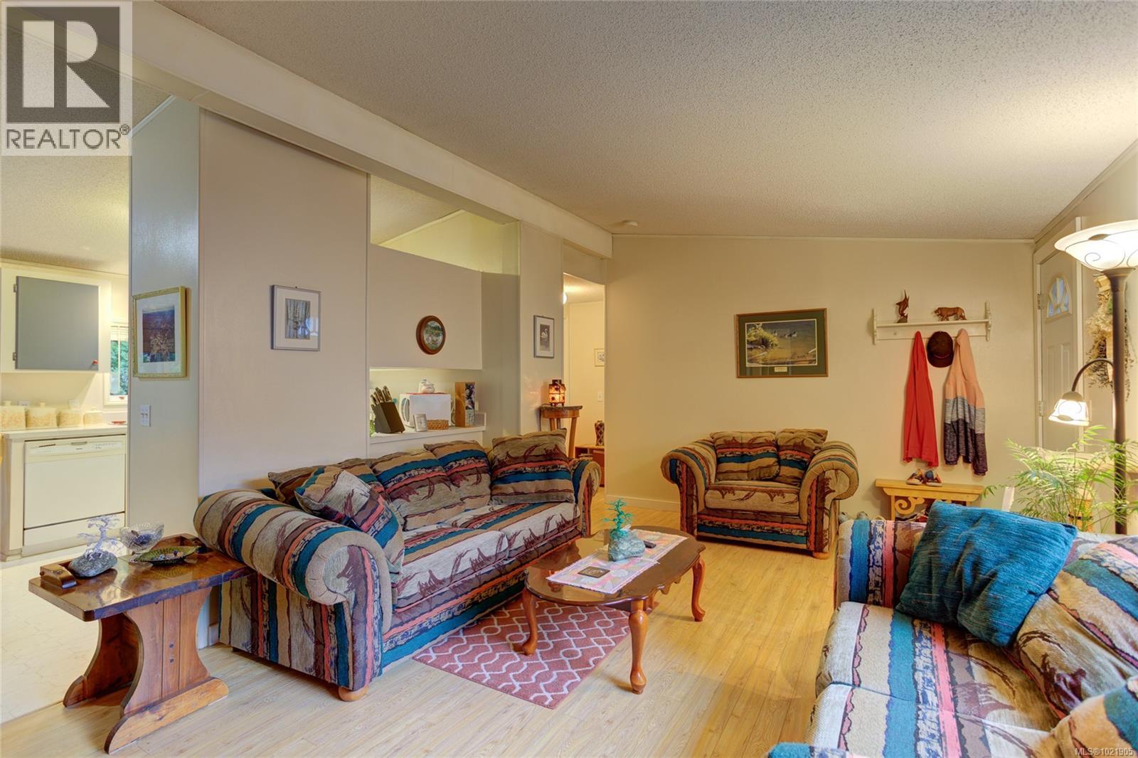 300 Lake Park Rd, Lake Cowichan