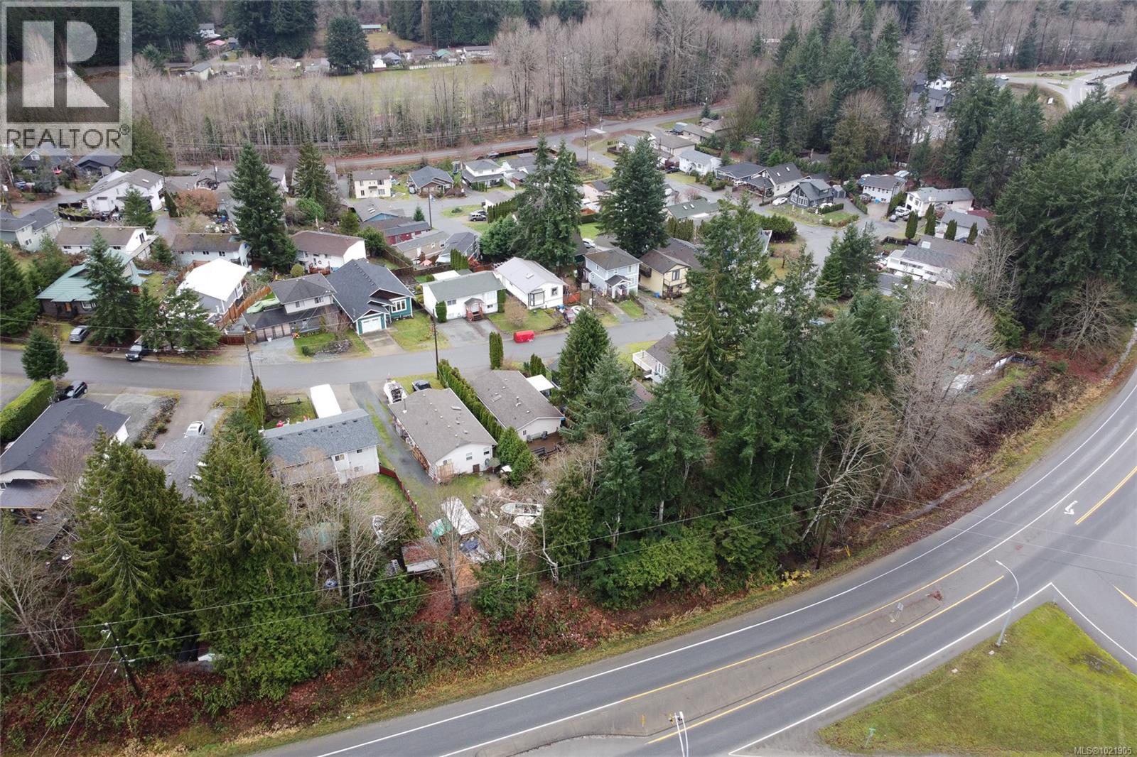 300 Lake Park Rd, Lake Cowichan