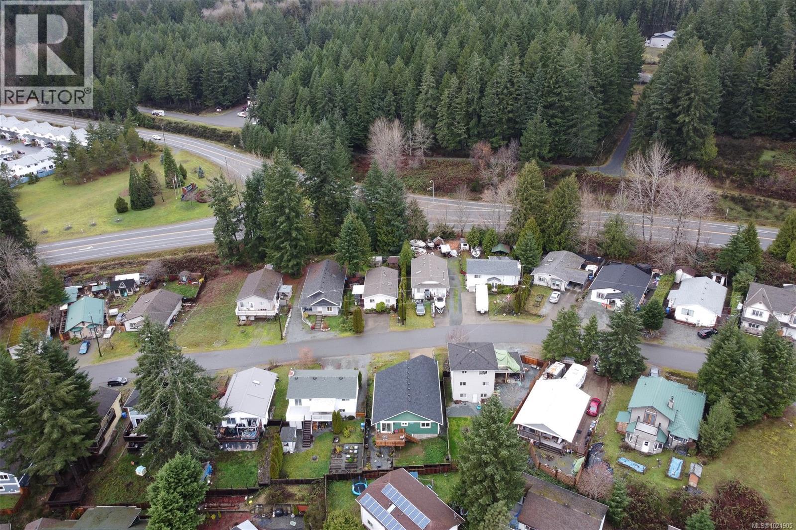 300 Lake Park Rd, Lake Cowichan