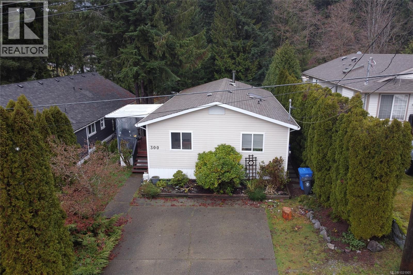 300 Lake Park Rd - 58