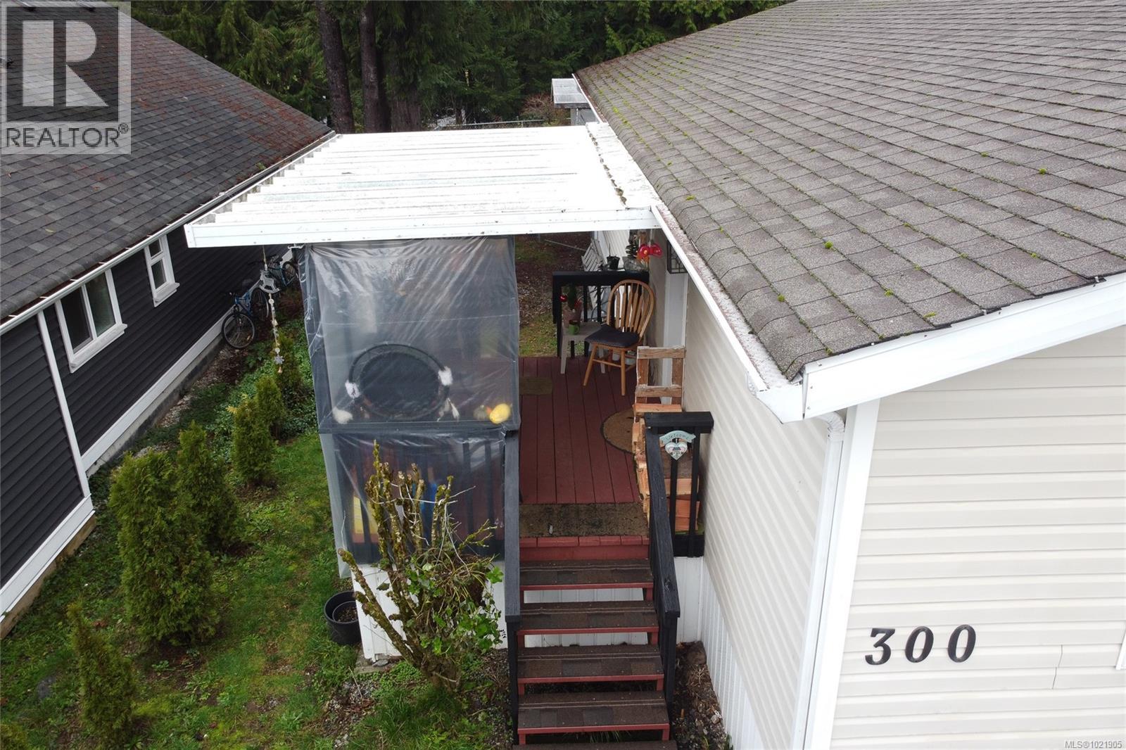 300 Lake Park Rd - 60