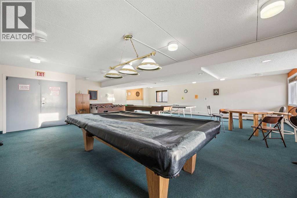 Single Family House for Sale in   Dalton Drive NW Dalhousie Calgary 