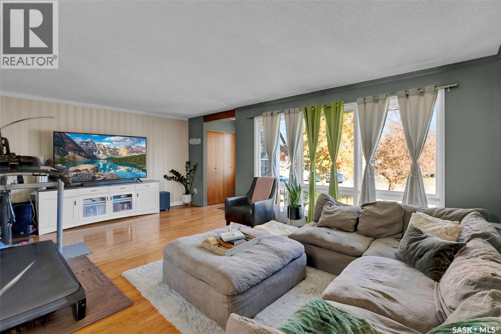 Single Family House Bungalow for Sale in  Connaught STREET Regina 