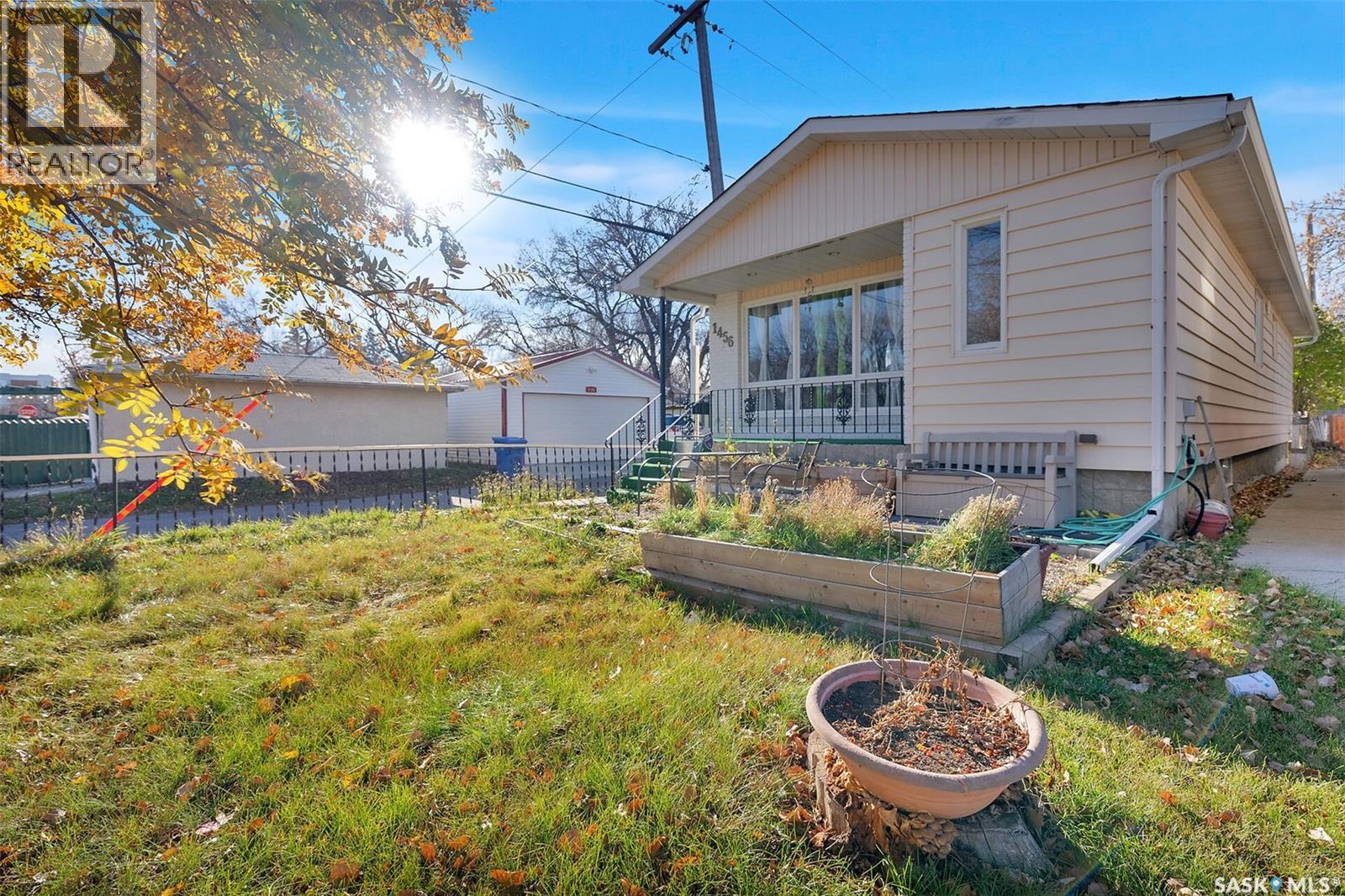 Single Family House Bungalow for Sale in  Connaught STREET Regina 