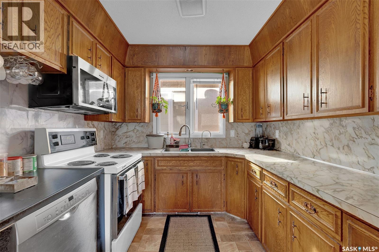 Single Family House Bungalow for Sale in  Connaught STREET Regina 