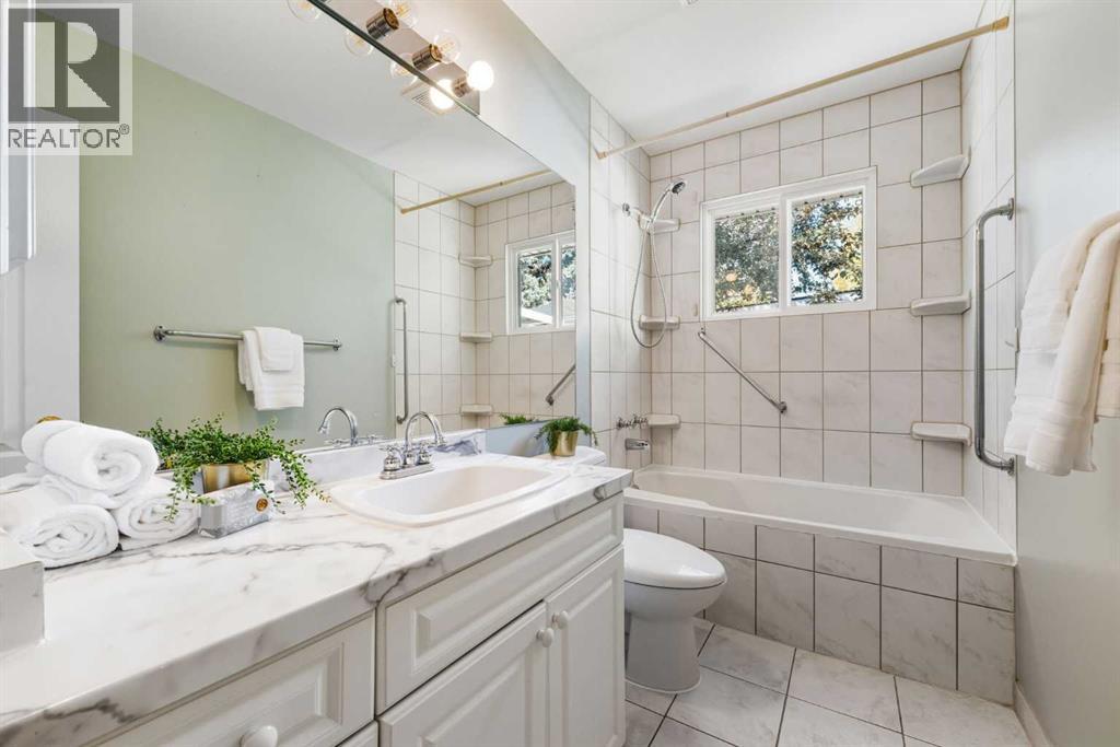 Single Family House Bungalow for Sale in   Avenue NW Cambrian Heights Calgary 