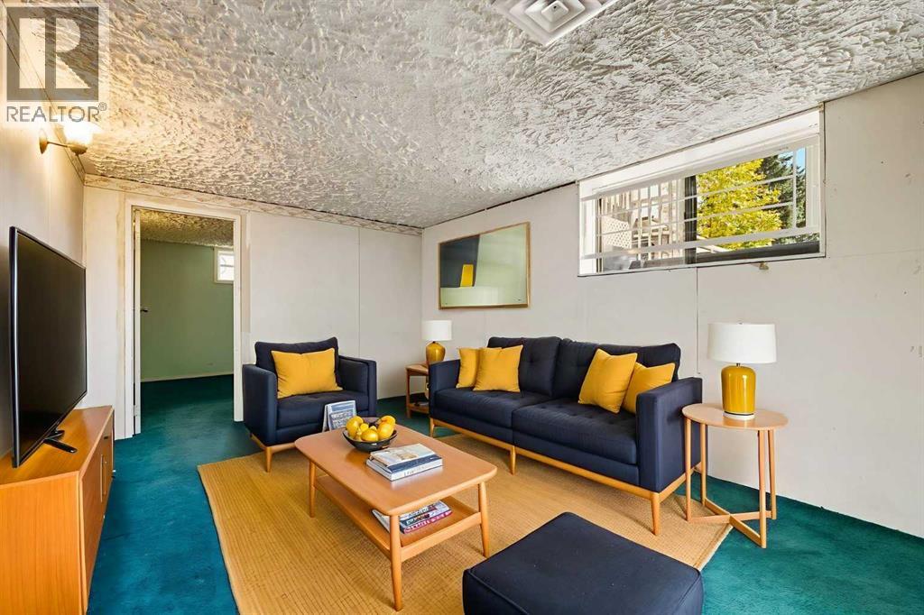 Single Family House Bungalow for Sale in   Avenue NW Cambrian Heights Calgary 