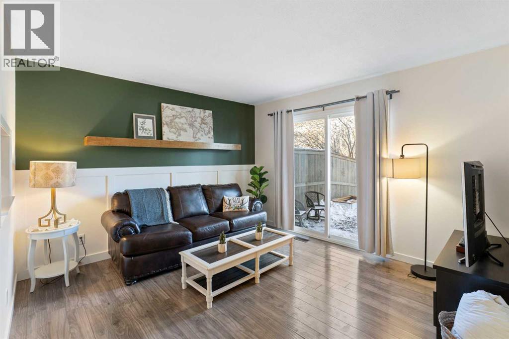 Single Family House for Sale in    Avenue SE Acadia Calgary 