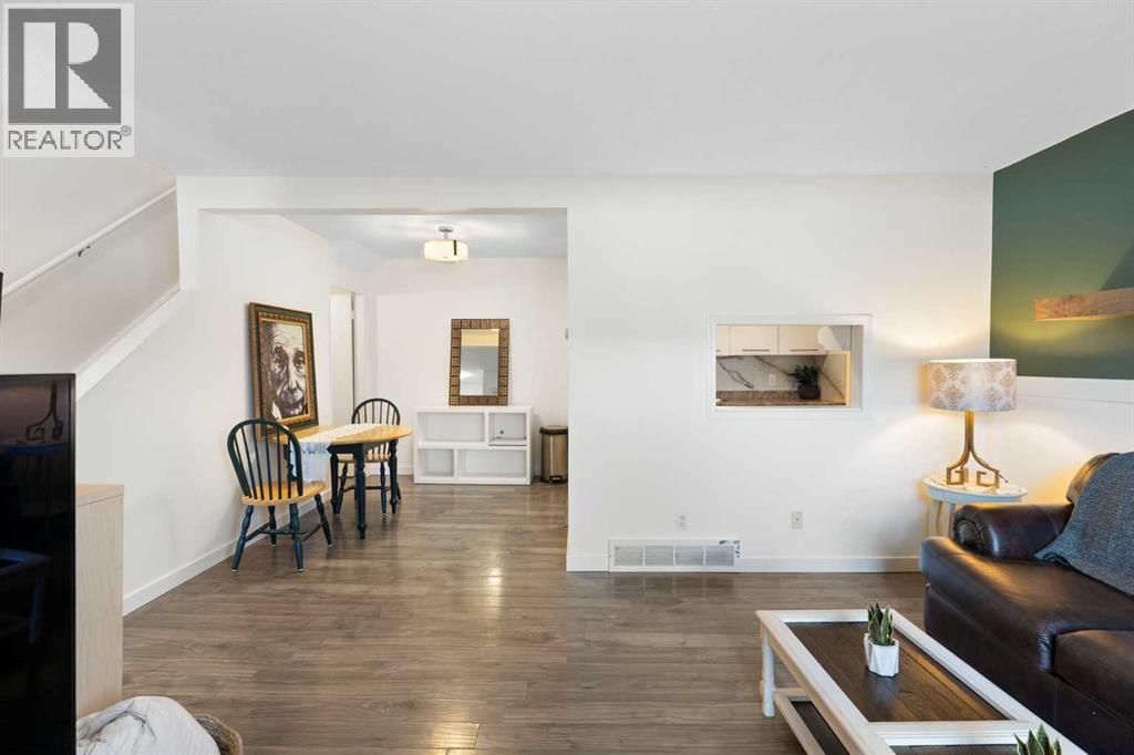 Single Family House for Sale in    Avenue SE Acadia Calgary 