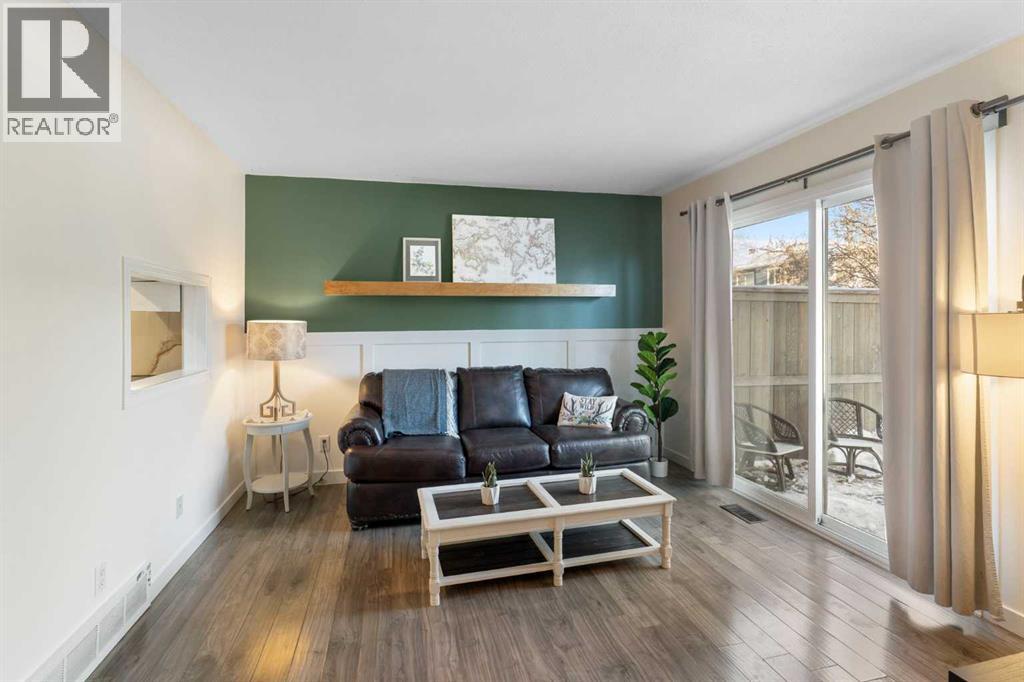 Single Family House for Sale in    Avenue SE Acadia Calgary 