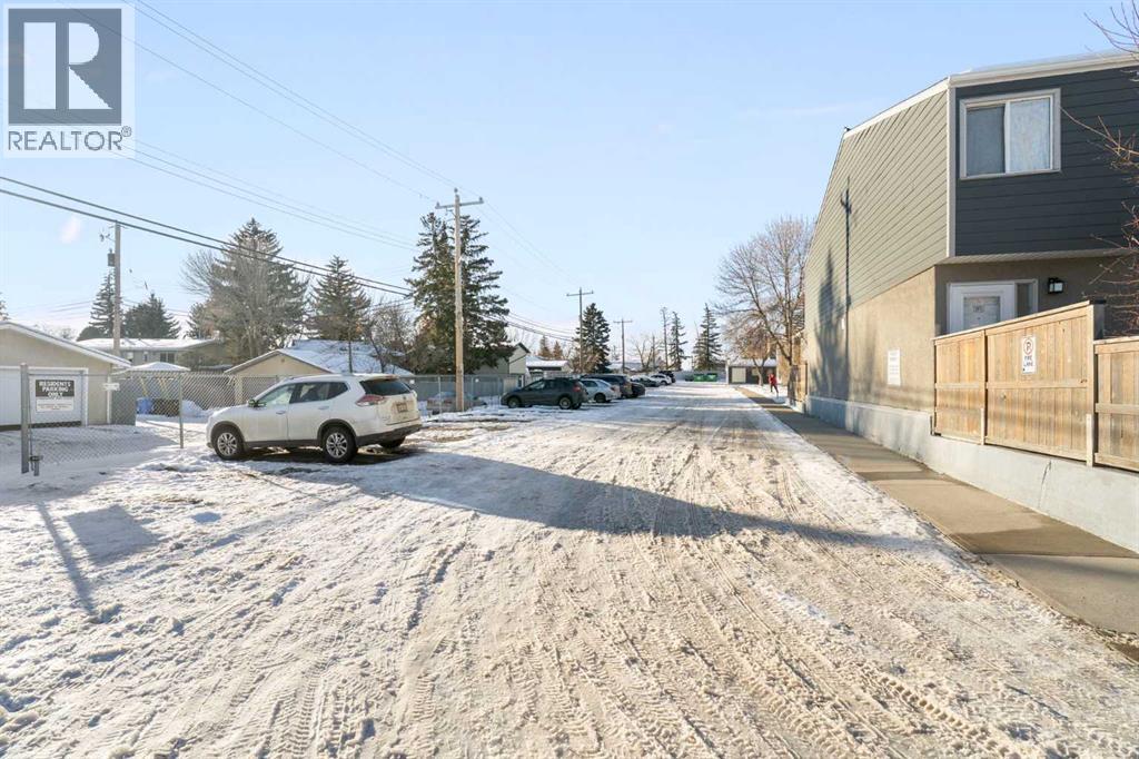 Single Family House for Sale in    Avenue SE Acadia Calgary 