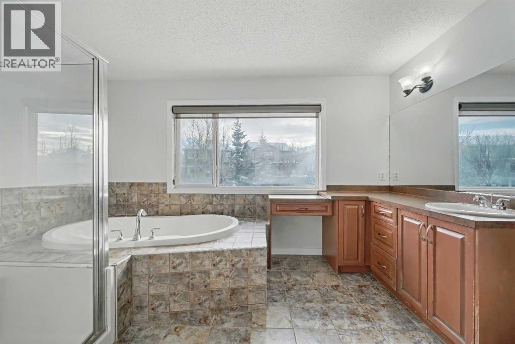 Single Family House for Sale in  Autumn Gardens SE Auburn Bay Calgary 