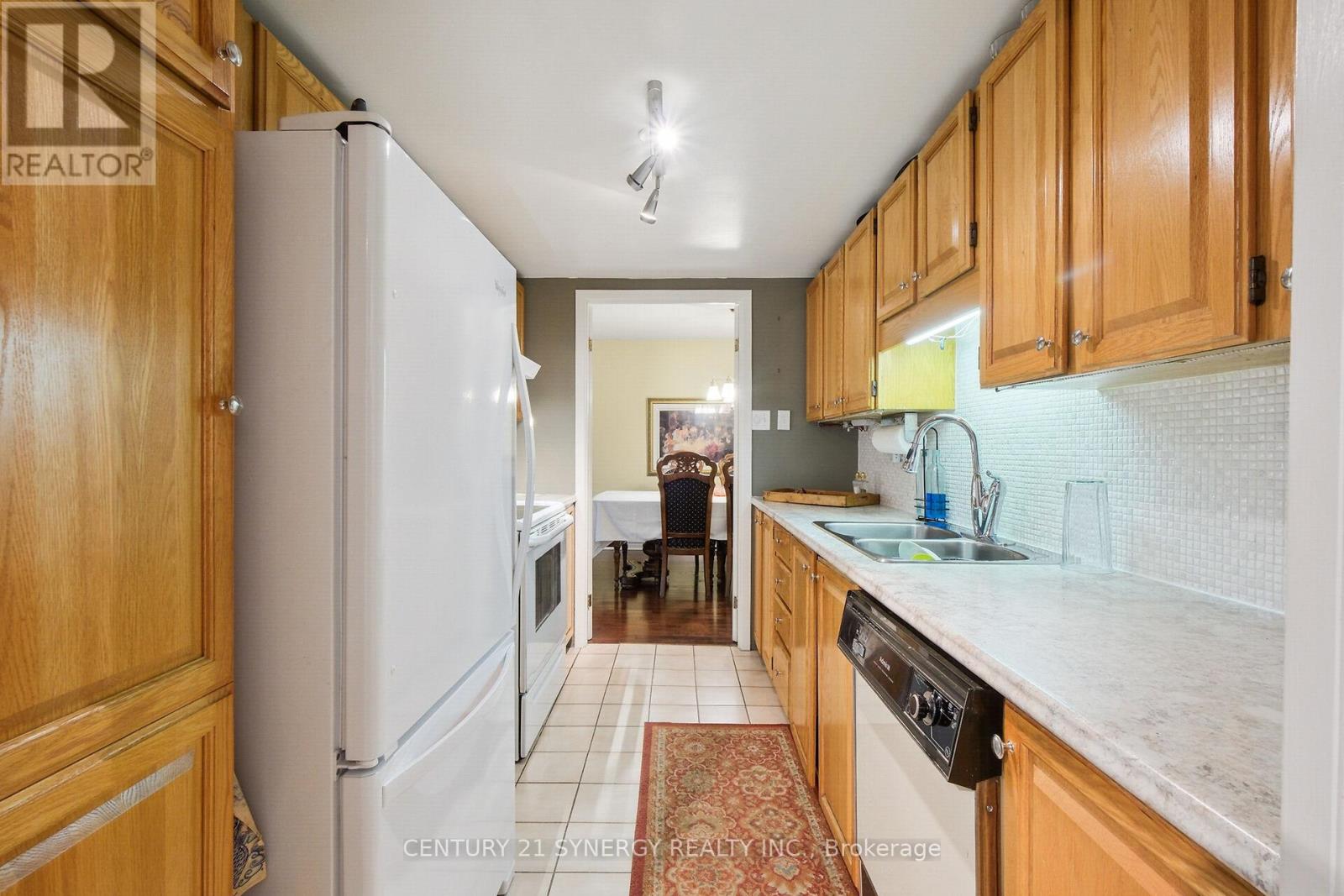 #104 295 GILMOUR STREET - 7