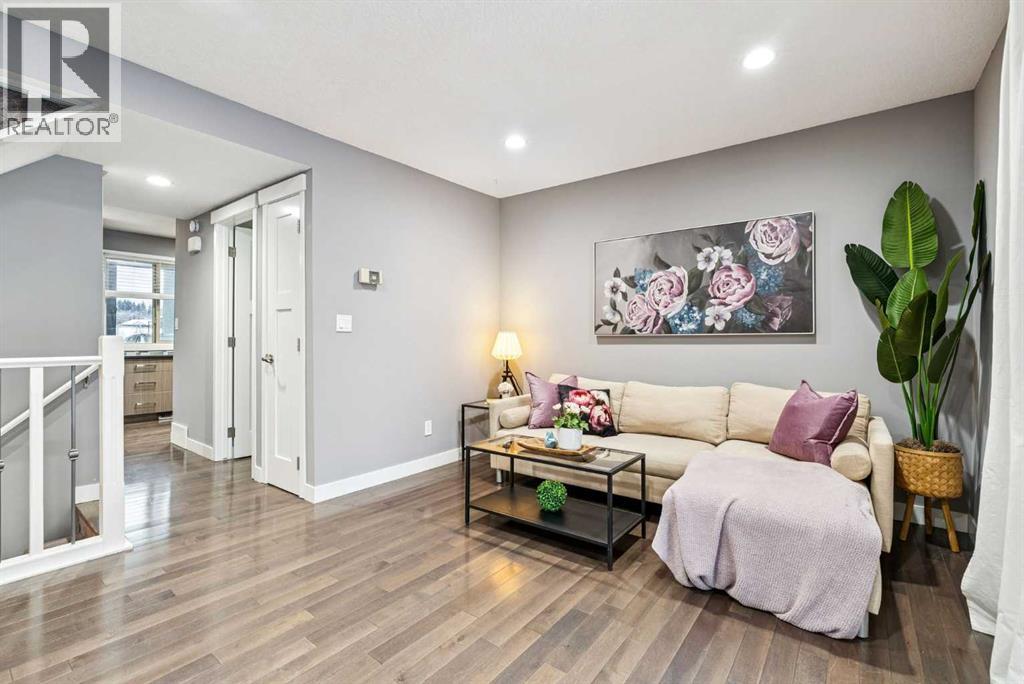 Single Family House for Sale in   Varsity Estates Drive NW Varsity Calgary 