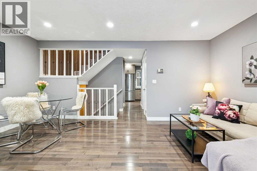 Single Family House for Sale in   Varsity Estates Drive NW Varsity Calgary 