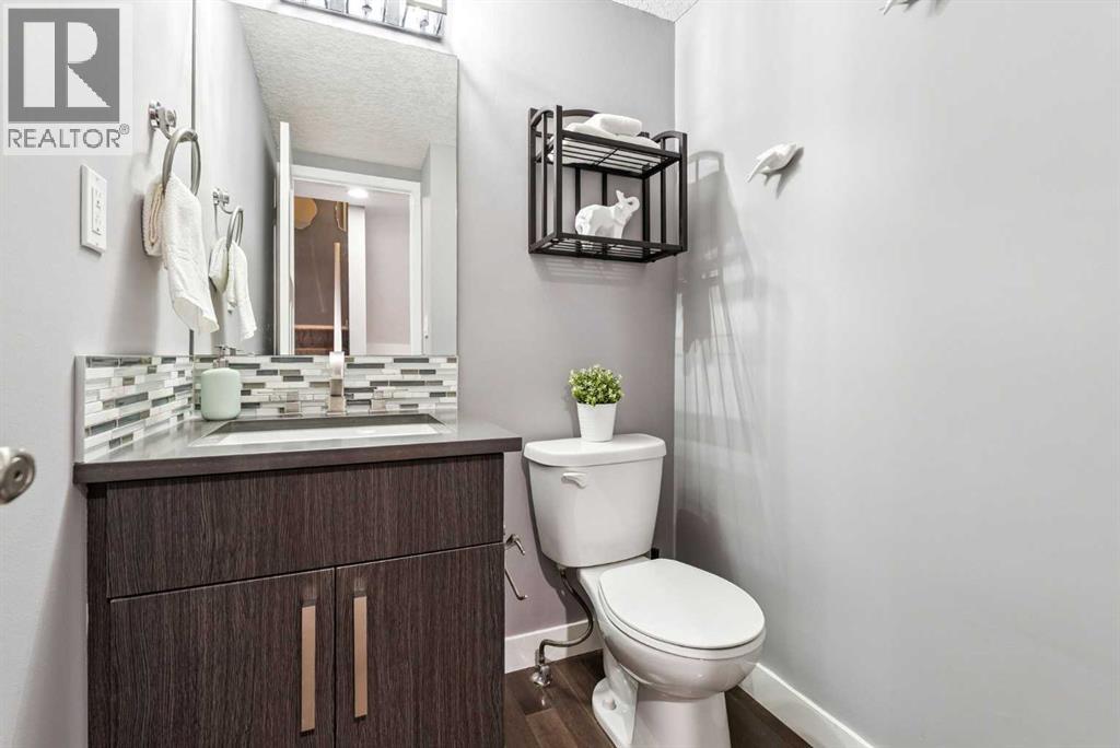 Single Family House for Sale in   Varsity Estates Drive NW Varsity Calgary 