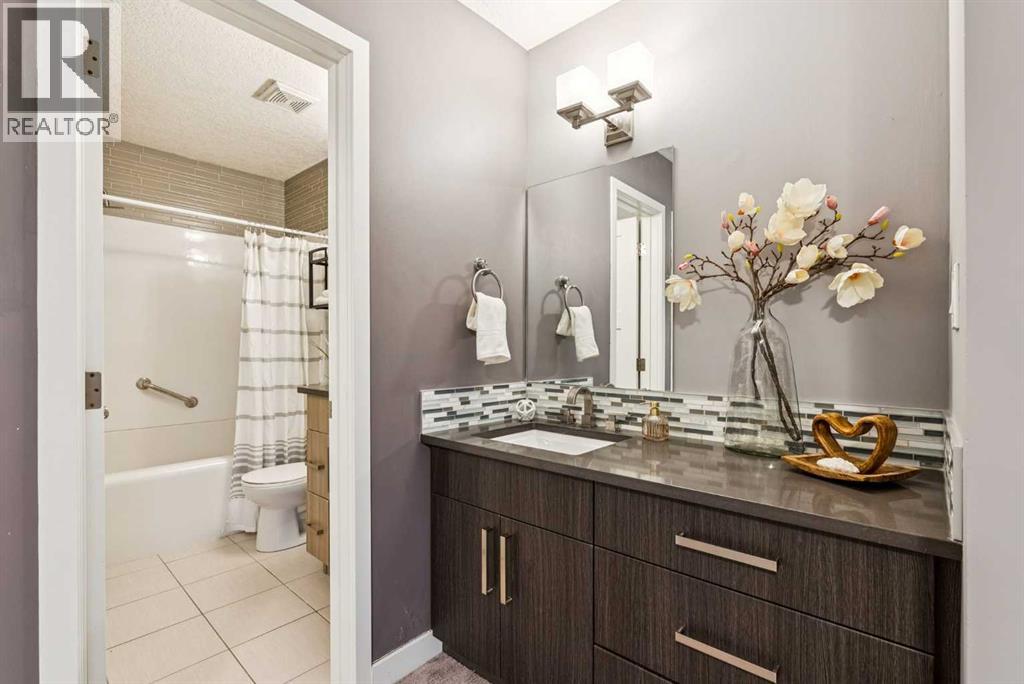 Single Family House for Sale in   Varsity Estates Drive NW Varsity Calgary 