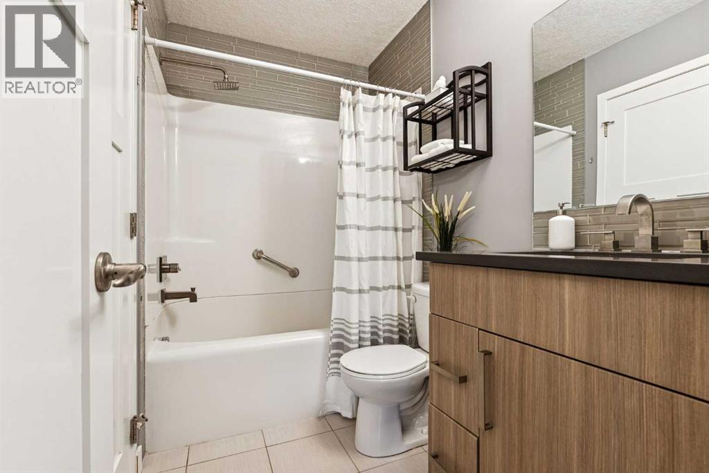 Single Family House for Sale in   Varsity Estates Drive NW Varsity Calgary 