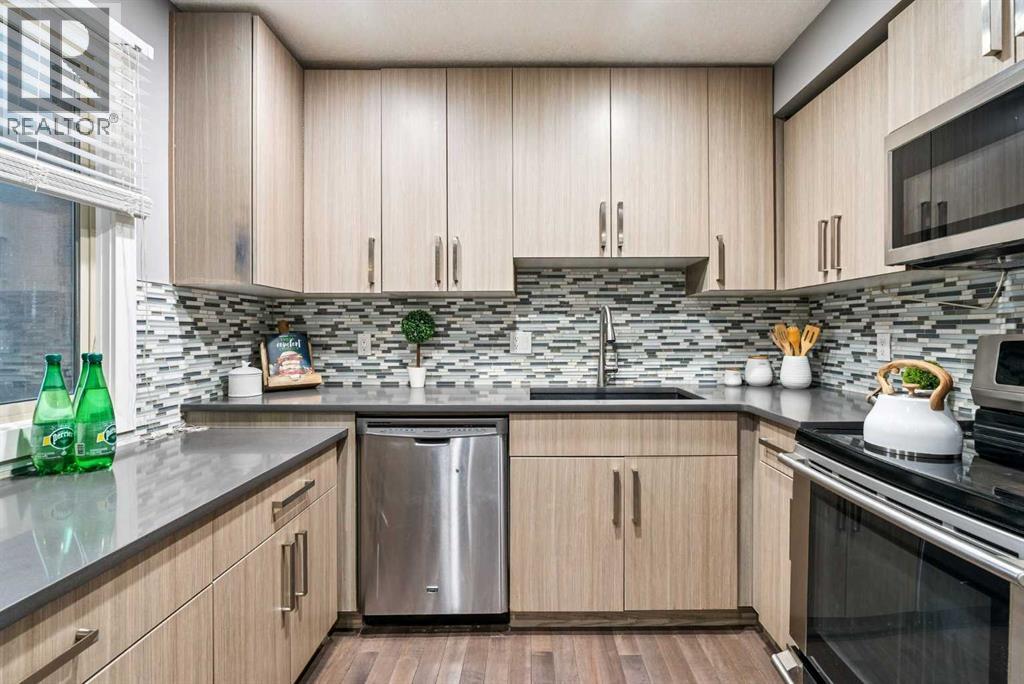 Single Family House for Sale in   Varsity Estates Drive NW Varsity Calgary 