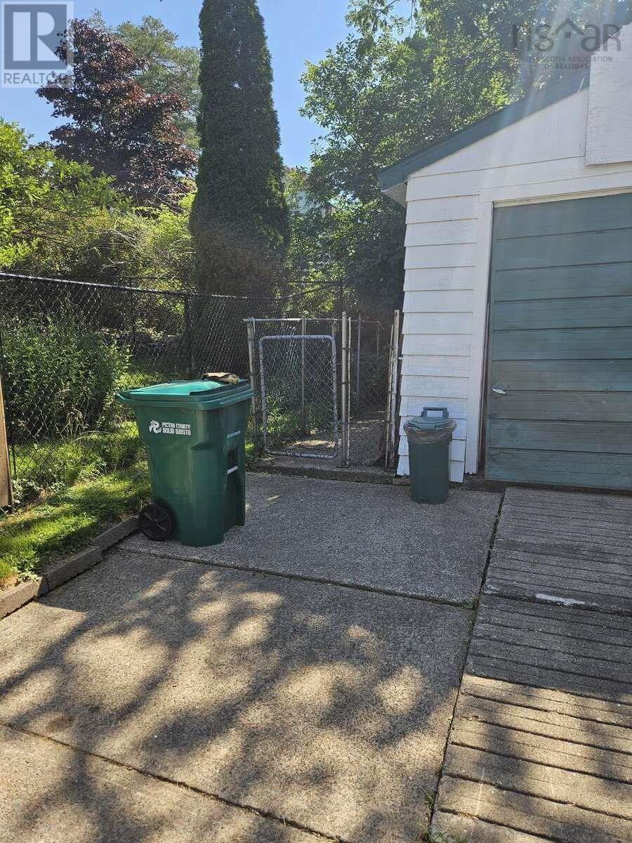 Property 14 of 49 of 85 Alexander Street