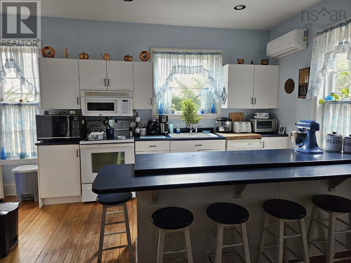 Property 34 of 49 of 85 Alexander Street