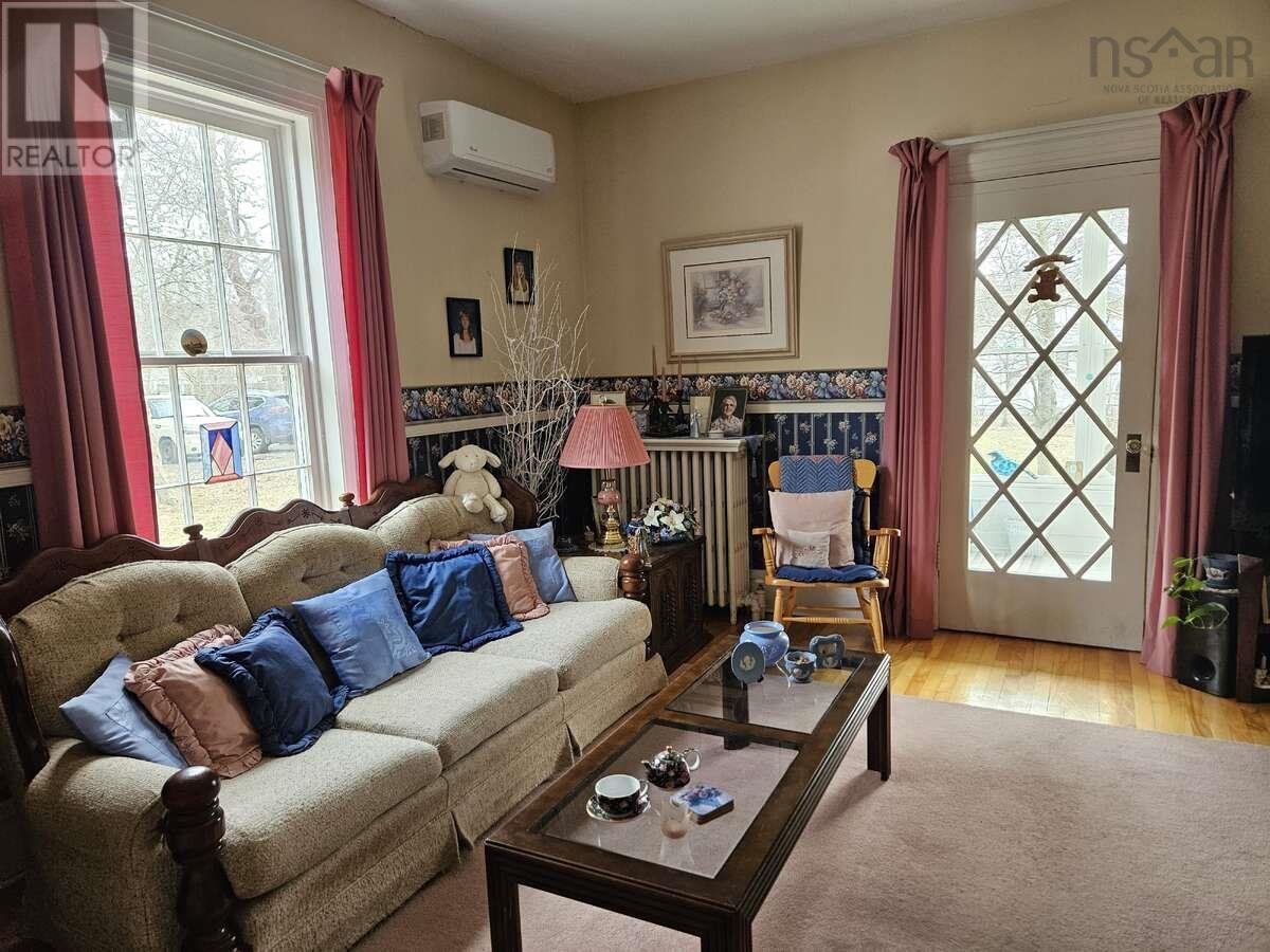 Property 31 of 49 of 85 Alexander Street