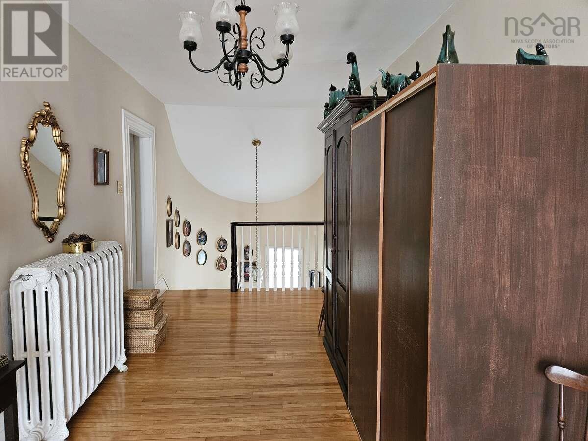 Property 38 of 49 of 85 Alexander Street