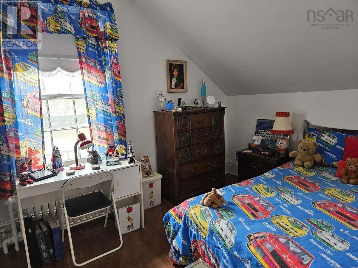 Property 44 of 49 of 85 Alexander Street