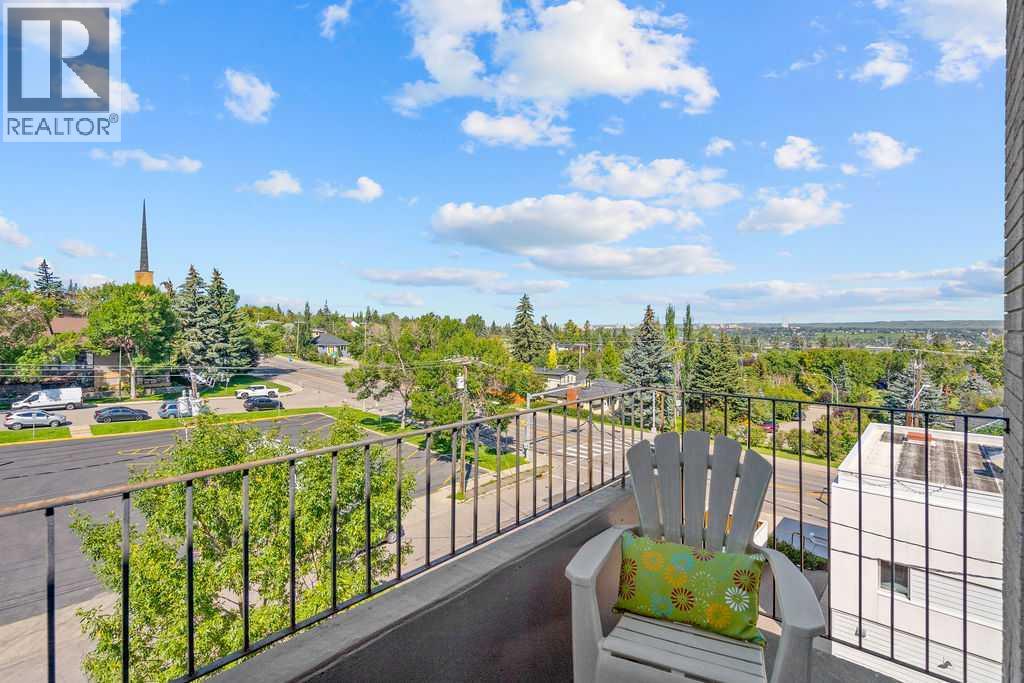 Single Family House for Sale in   A Street SW Bankview Calgary 