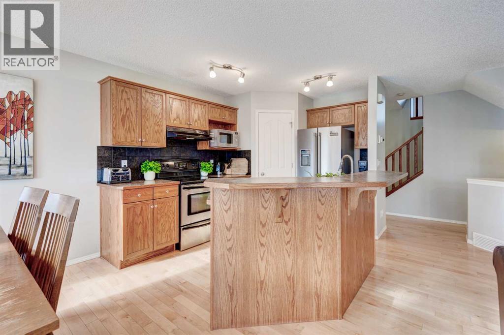 Single Family House for Sale in  Springborough Way SW Springbank Hill Calgary 