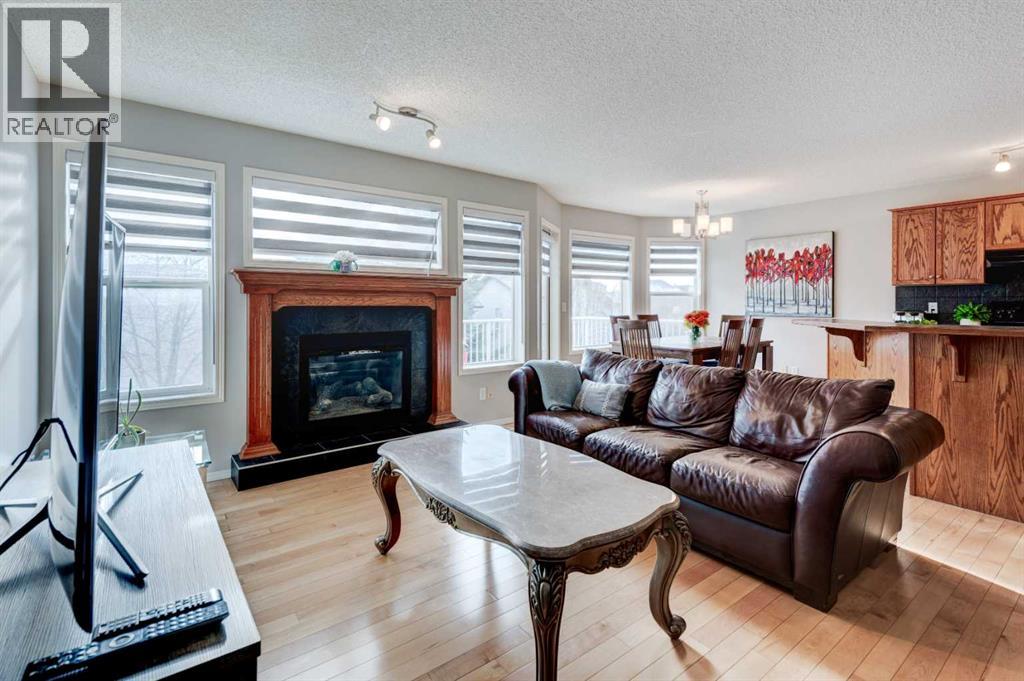 Single Family House for Sale in  Springborough Way SW Springbank Hill Calgary 