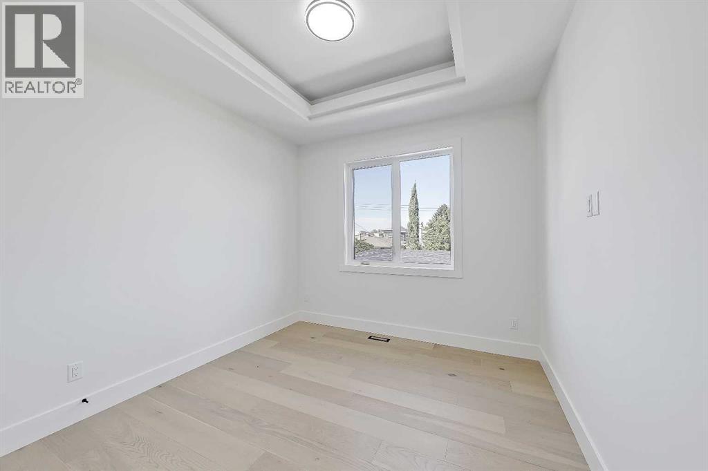 Single Family House for Sale in   Avenue SW Shaganappi Calgary 