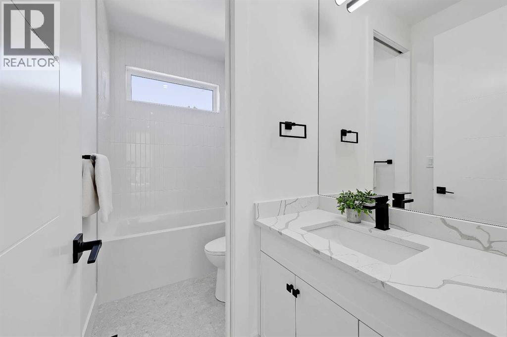 Single Family House for Sale in   Avenue SW Shaganappi Calgary 