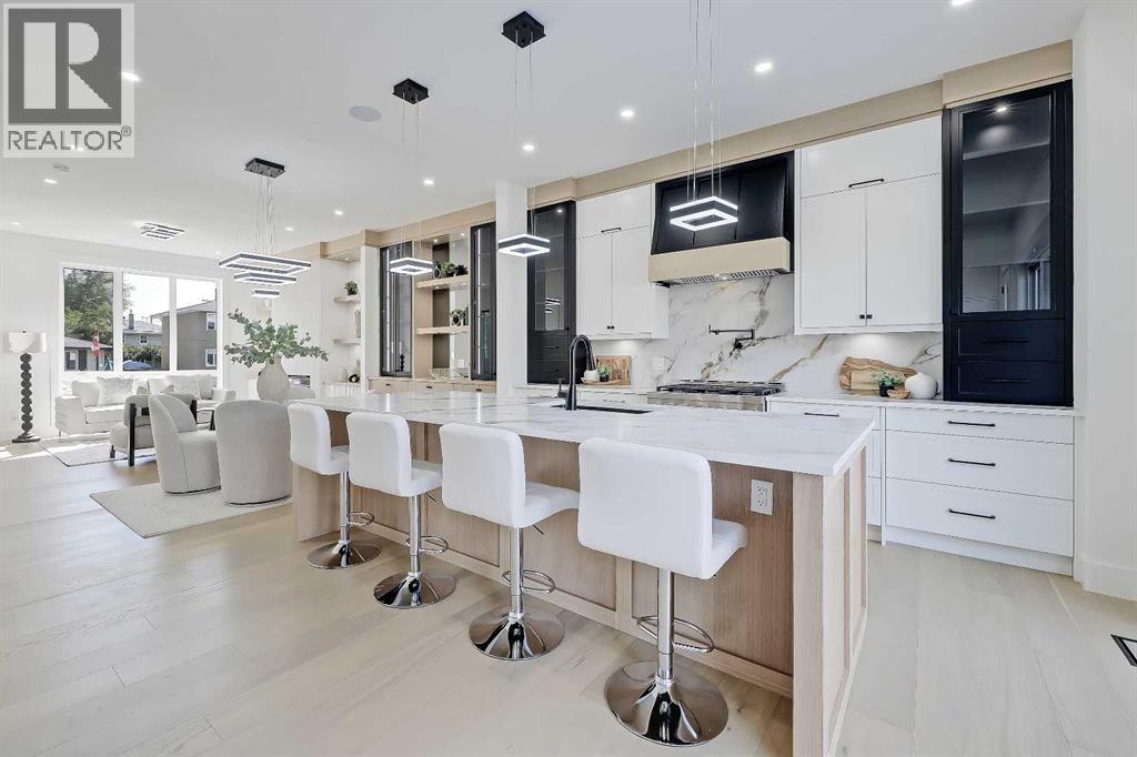 Single Family House for Sale in   Avenue SW Shaganappi Calgary 