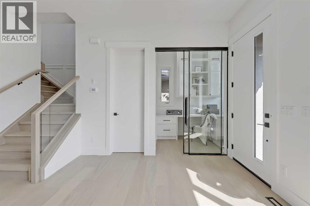 Single Family House for Sale in   Avenue SW Shaganappi Calgary 