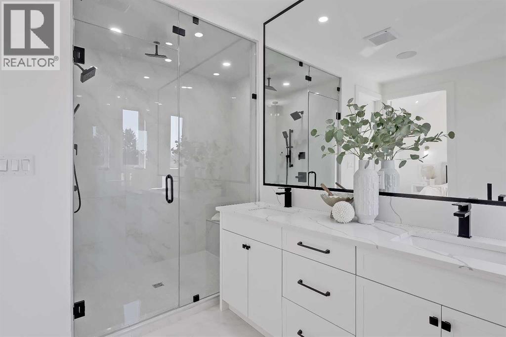 Single Family House for Sale in   Avenue SW Shaganappi Calgary 