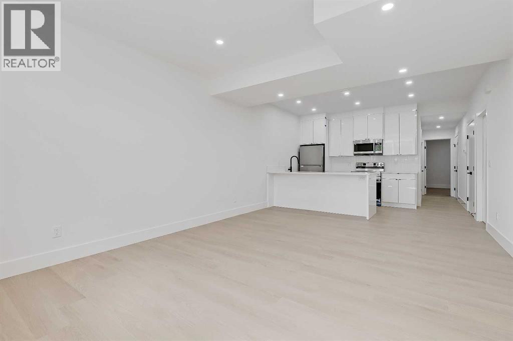 Single Family House for Sale in   Avenue SW Shaganappi Calgary 