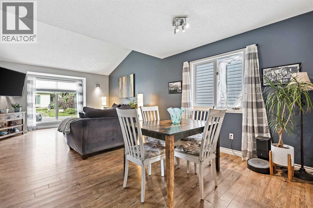 Single Family House for Sale in  Millrise Crescent SW Millrise Calgary 