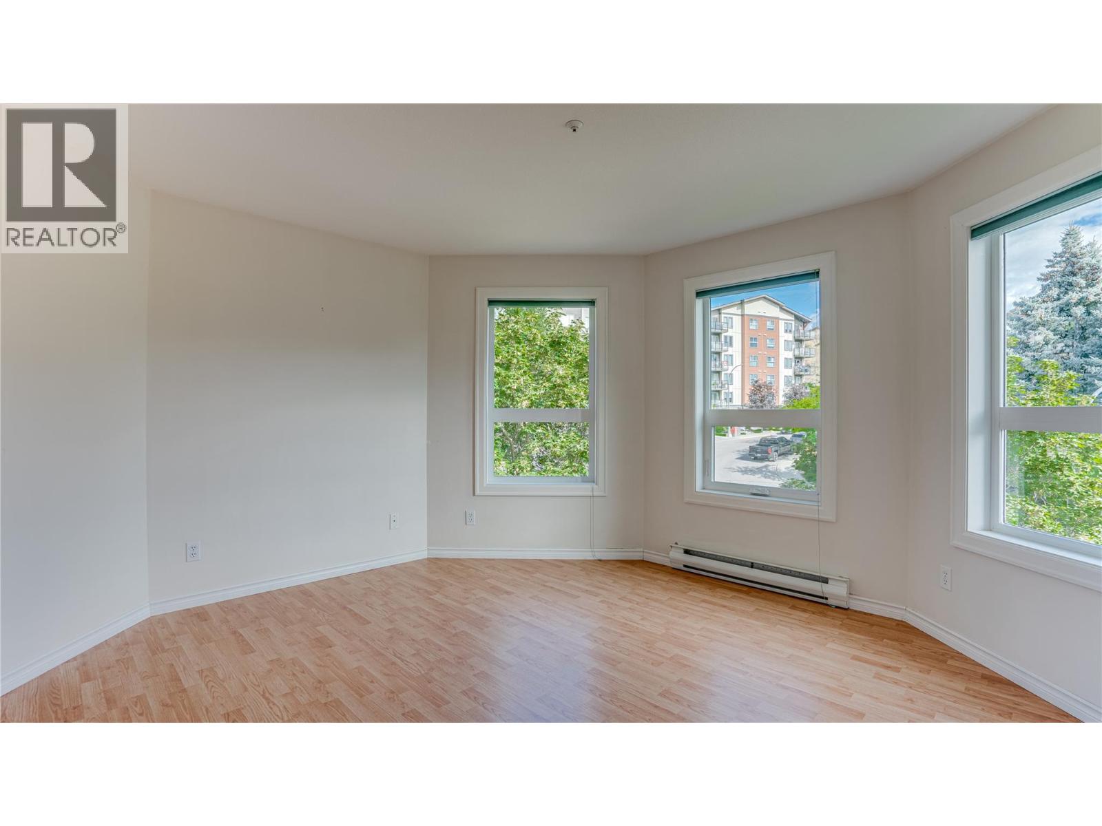 316 3300 Centennial Drive, Vernon