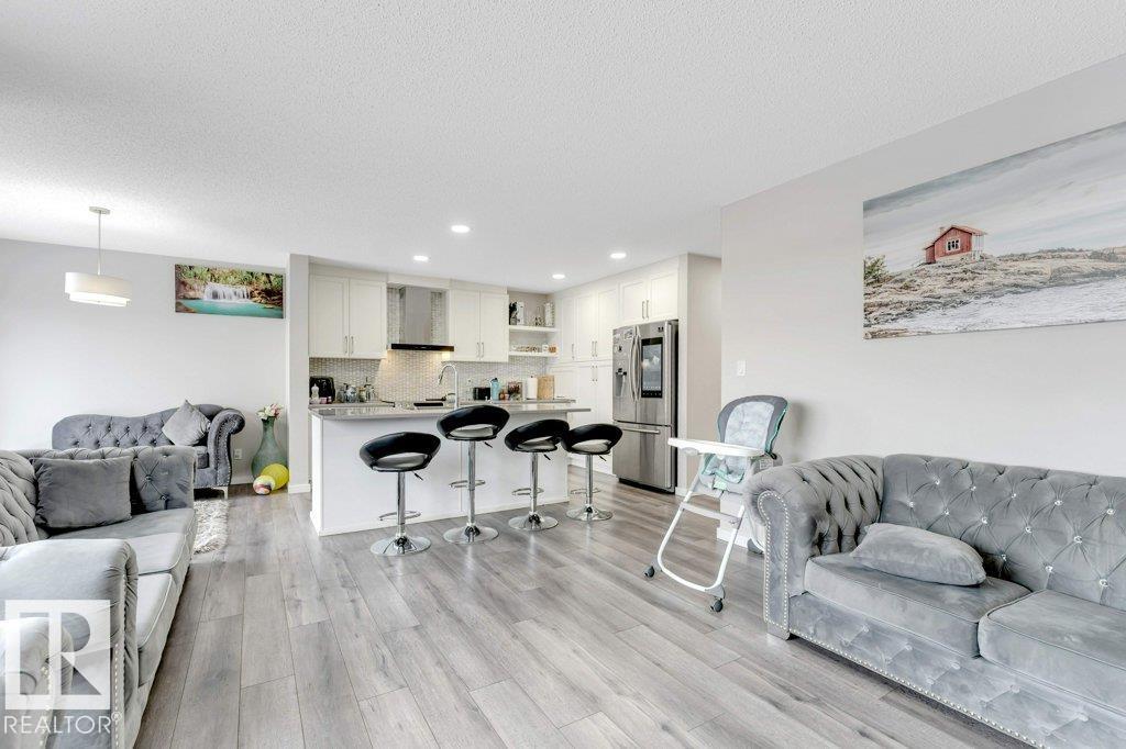 2326 WONNACOTT CR SW, Edmonton