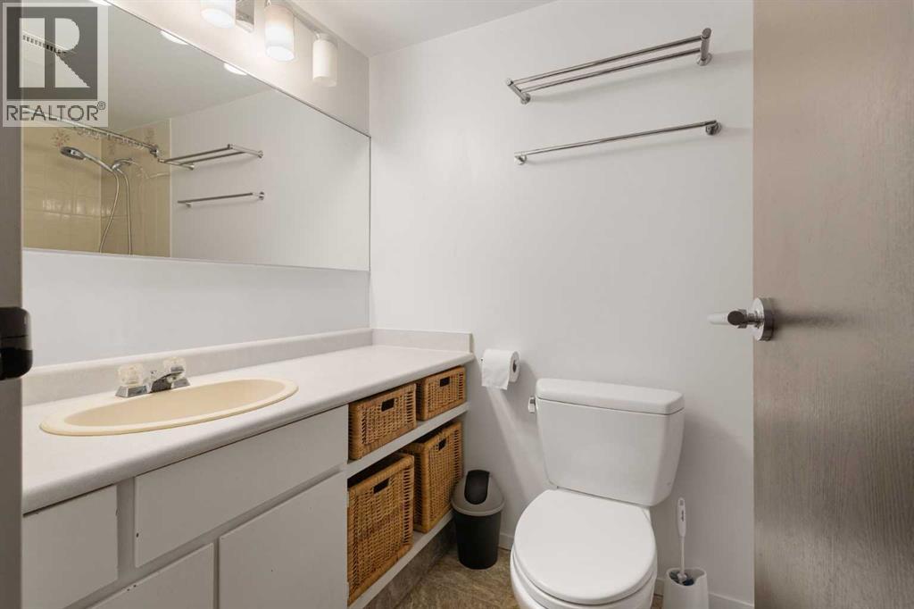 Single Family House for Sale in    Avenue SW Windsor Park Calgary 