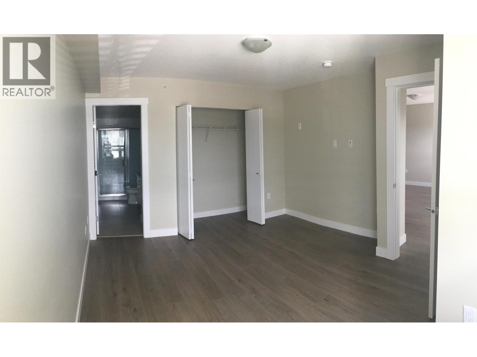 #302-4815 55B Street, Delta