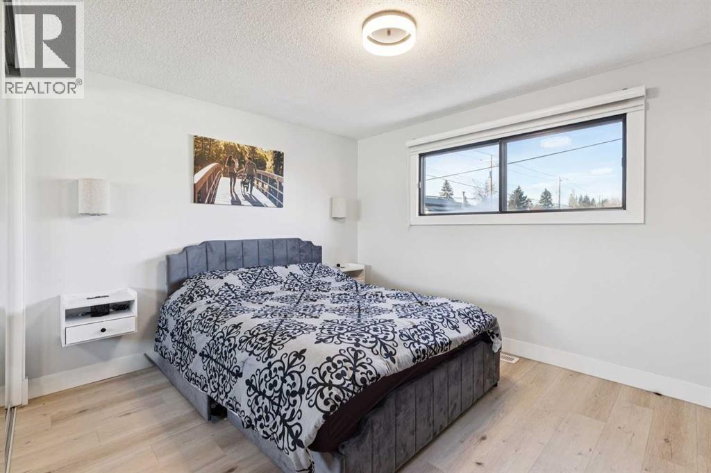 Single Family House 4 Level for Sale in   Avenue SE Acadia Calgary 