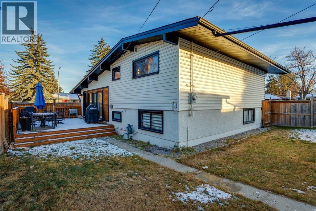 Single Family House 4 Level for Sale in   Avenue SE Acadia Calgary 