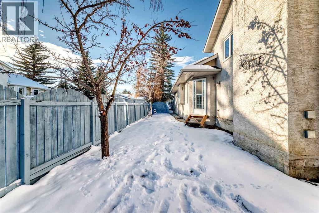 Single Family House 4 Level for Sale in  Shawinigan Drive SW Shawnessy Calgary 