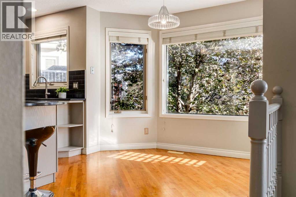 Single Family House for Sale in  Sienna Hills Drive SW Signal Hill Calgary 