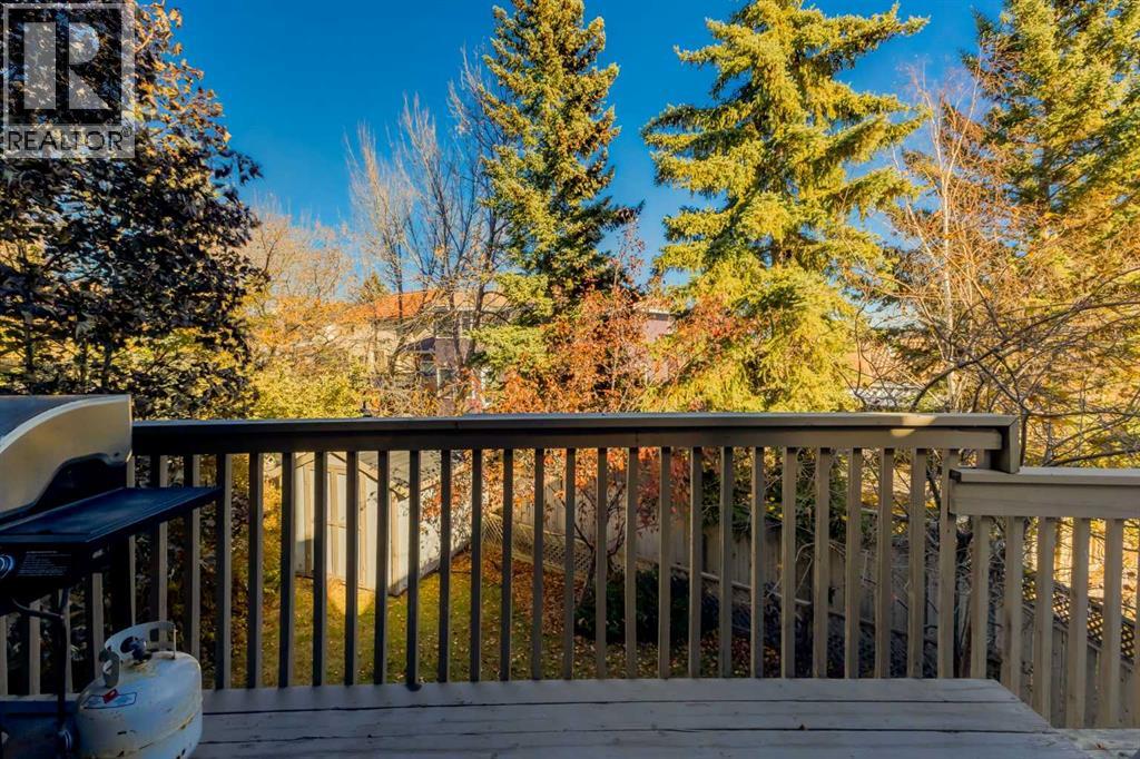 Single Family House for Sale in  Sienna Hills Drive SW Signal Hill Calgary 